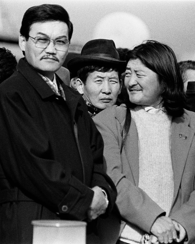Н.Багабанди, Д.Лүндээжанцан, О.Дашбалбар нар 1996 он.